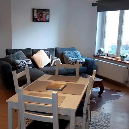 Met Tuintje, Vlak Bij Zee De Panne