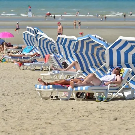 Apartman Met Tuintje, Vlak Bij Zee *