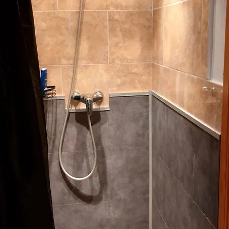 Met Tuintje, Vlak Bij Zee Apartment *